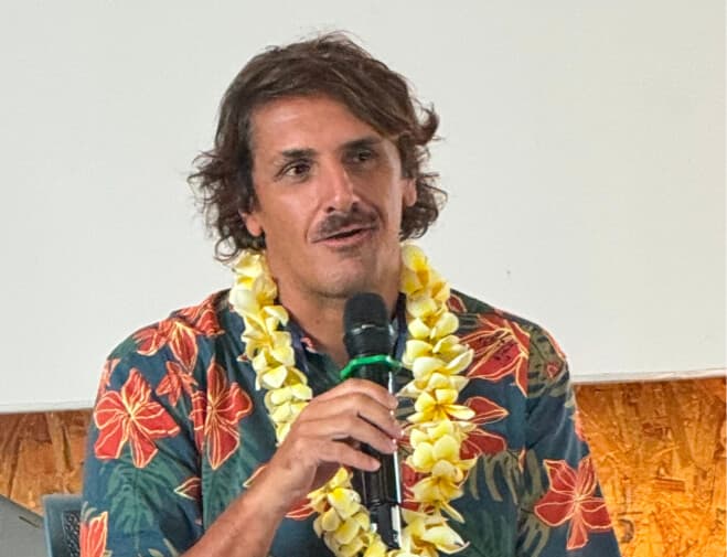 UXHI speaker with lei