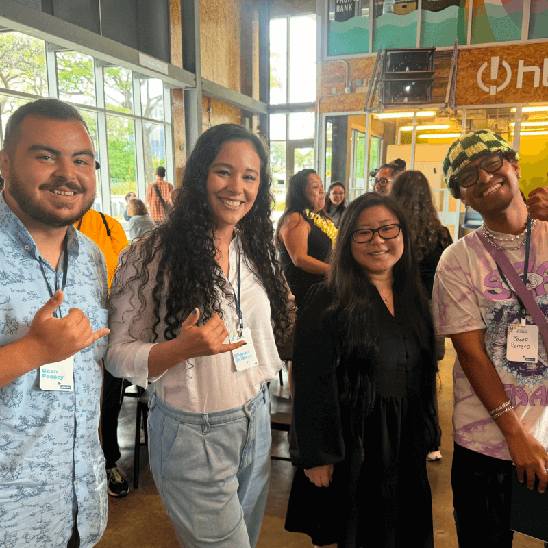 UXHI community members with leis